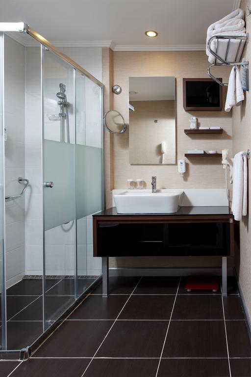 Oezay Suites Istanboel Buitenkant foto