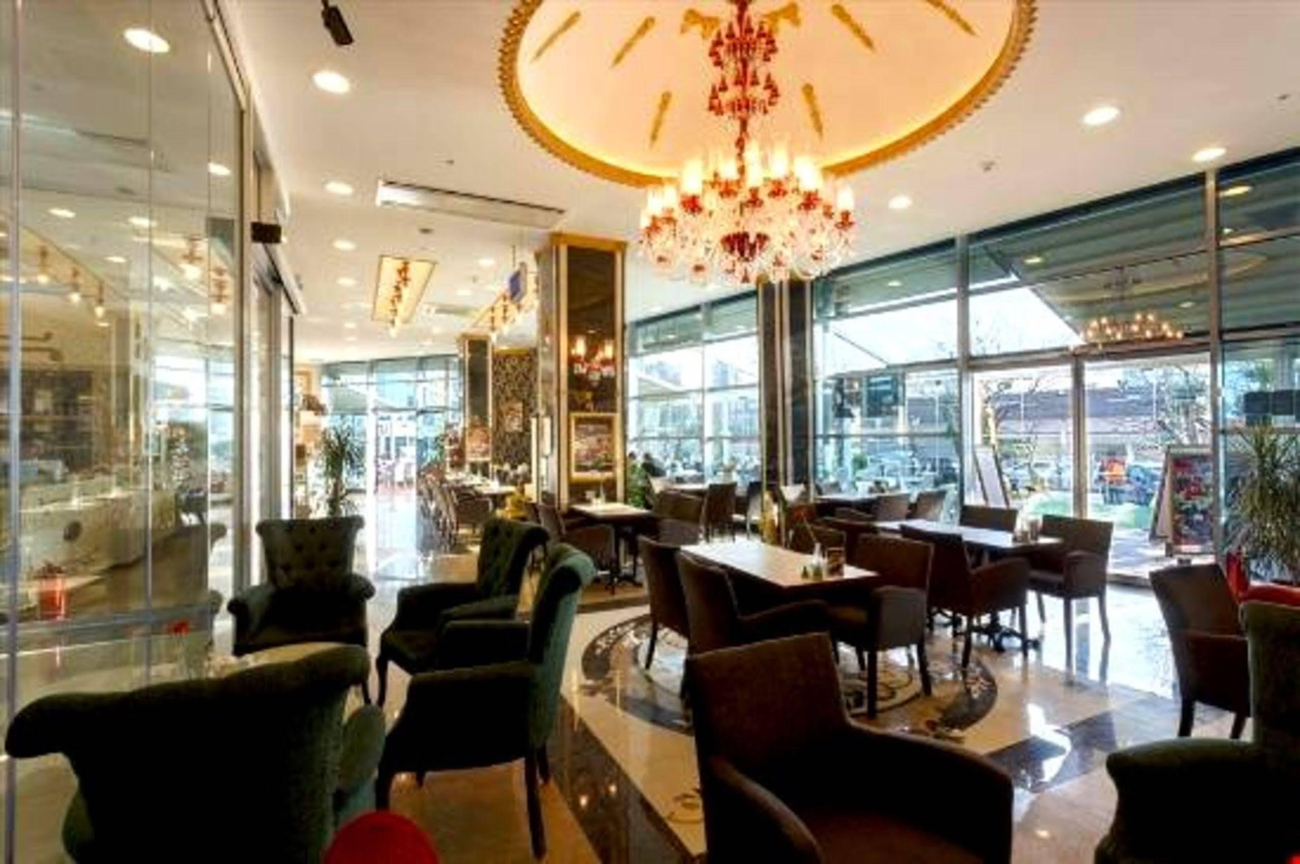Oezay Suites Istanboel Buitenkant foto